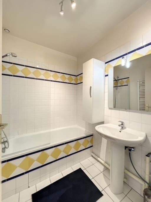 Appartement Au Coeur De 트루아 외부 사진